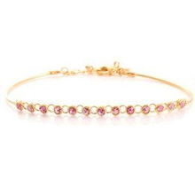 璀璨風(fēng)尚 新光施華洛世奇水晶材質(zhì)手鏈點(diǎn)亮珠寶世界