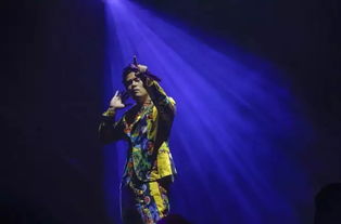 周杰倫演唱會引爆朋友圈 十萬人狂歡創全國紀錄，經紀公司深夜發文致謝